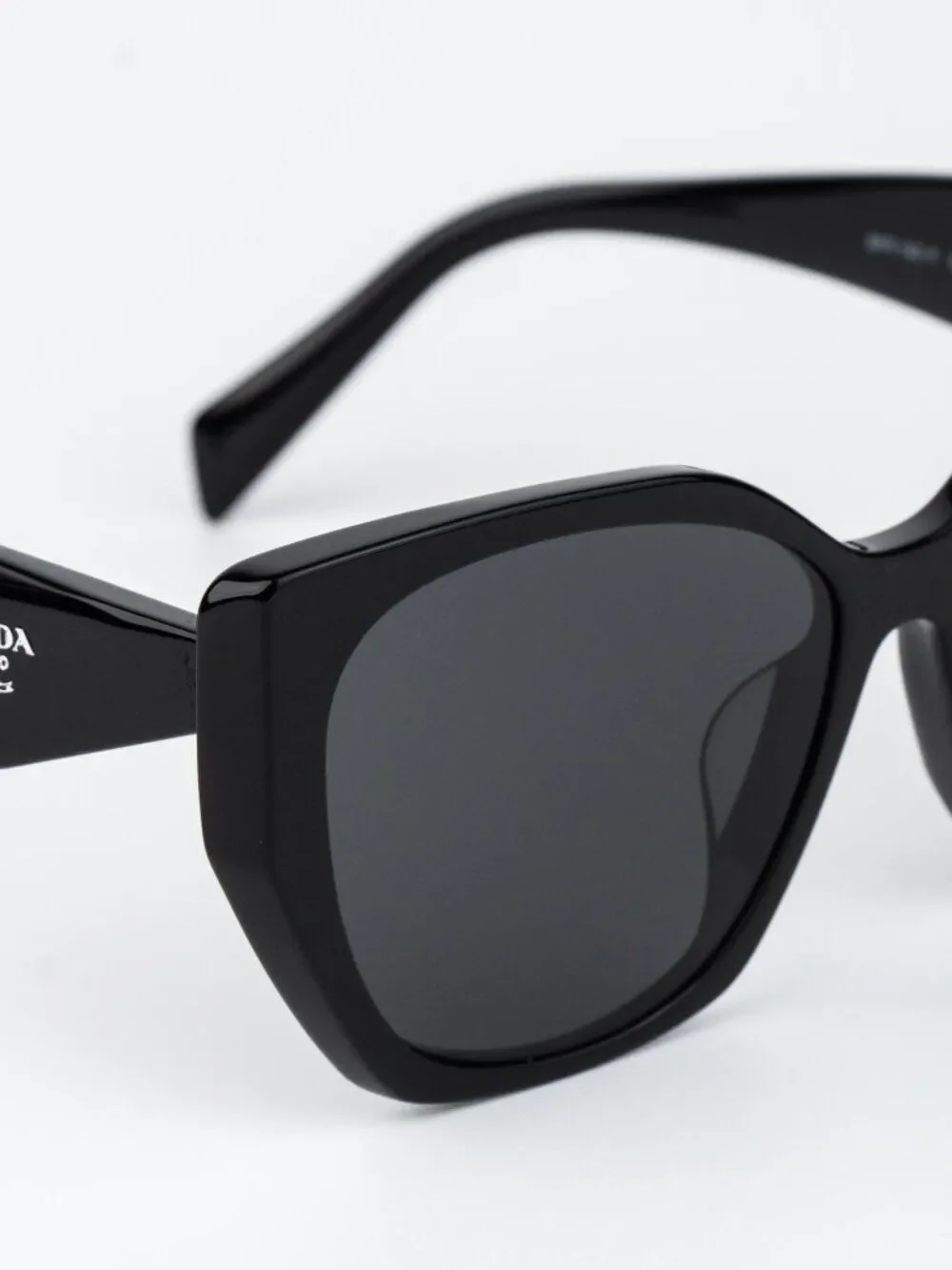 Prada Women Sunglasses Black Grey Cat Eye PR19ZSF 1AB5S0 NEW AUTHENTIC